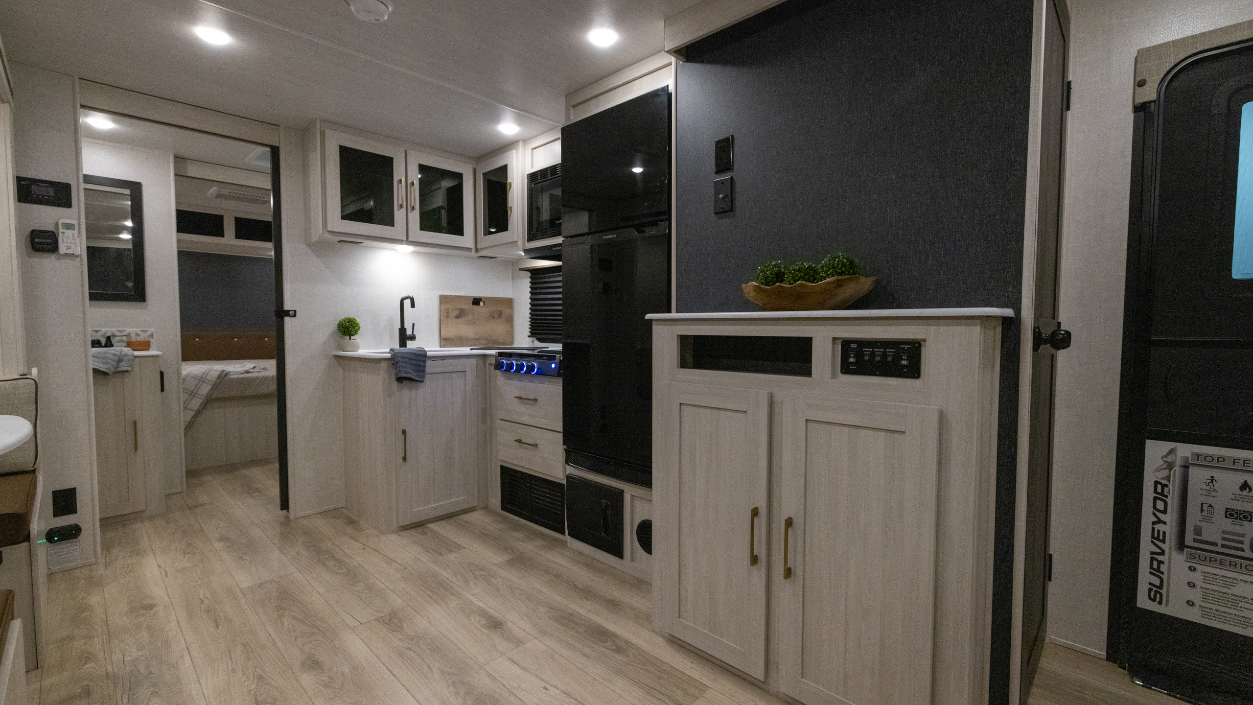 Surveyor Camp Series RVs